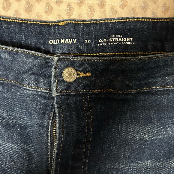 OLD NAVY JEAN SHORTS - Picture 3 of 3